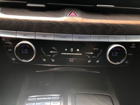 Used 2021 Genesis G80 2.5T w/ Advanced Package image 29