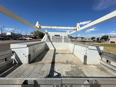 Used 2017 Ford F450 XL w/ Power Equipment Group image 4