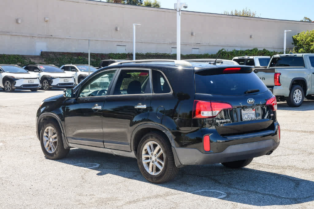 Used 2014 Kia Sorento LX w/ Premium Package FWD image 7