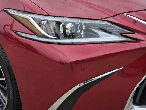 Certified 2025 Lexus ES 350 w/ Premium Package FWD image 37