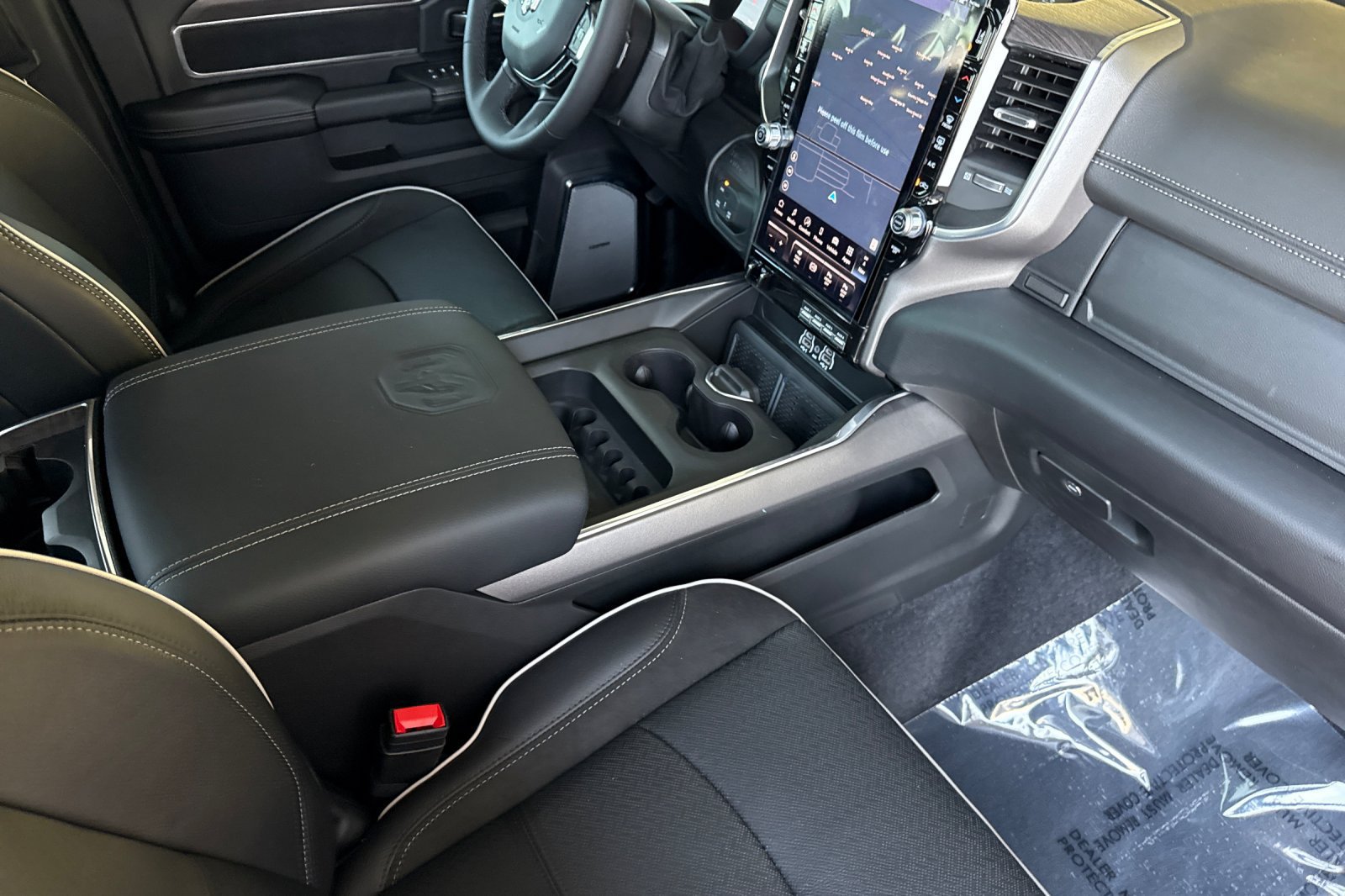 New 2026 RAM 3500 Laramie AWD/4WD image 17