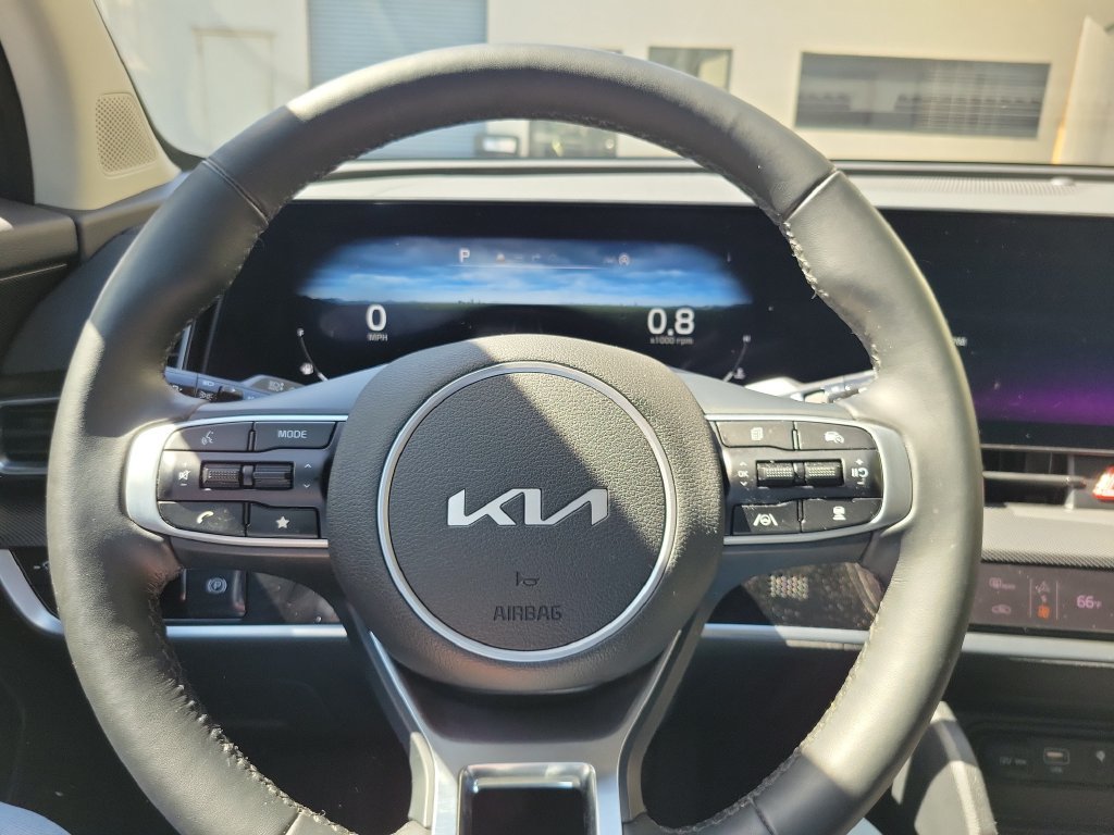 Used 2025 Kia Sportage SX FWD image 20