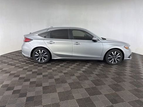 Certified 2023 Honda Civic EX-L image 6