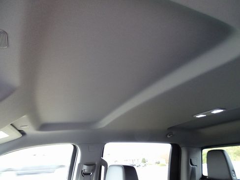 Used 2022 Chevrolet Silverado 1500 RST w/ Rally Edition image 16