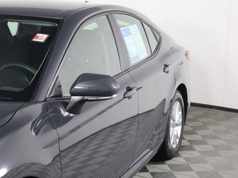 Used 2025 Toyota Camry LE image 13