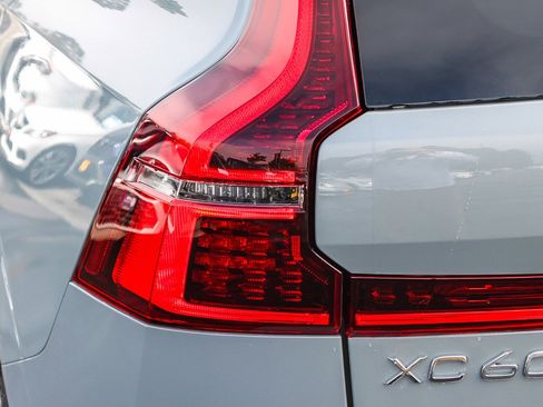 New 2026 Volvo XC60 T8 Ultra w/ Protection Package Premier image 9