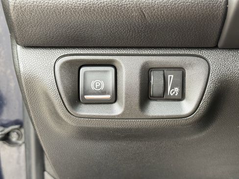 Used 2017 GMC Acadia SLT image 26