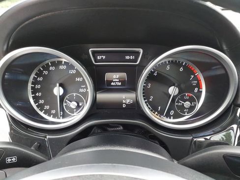 Used 2016 Mercedes-Benz GL 550 4MATIC image 14