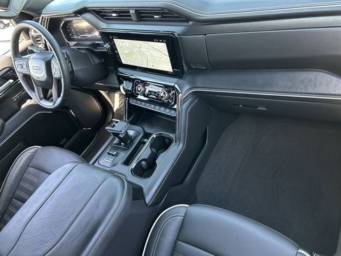 Used 2025 GMC Sierra 1500 AT4X AWD/4WD image 29