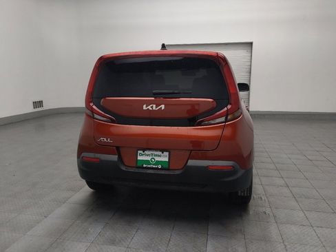 Used 2022 Kia Soul LX image 7