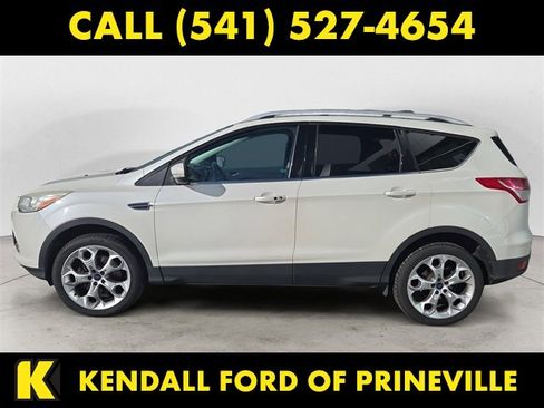 Used 2014 Ford Escape Titanium image 2
