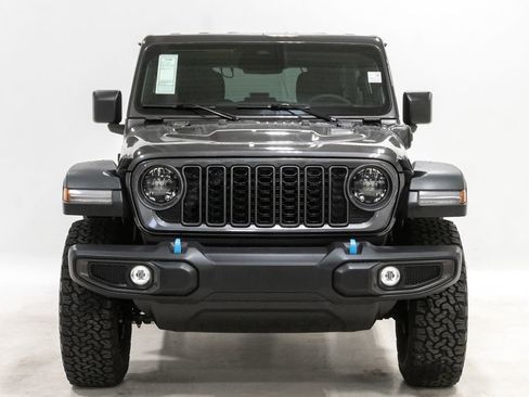 Used 2025 Jeep Wrangler Unlimited Rubicon 4xe w/ Convenience Group image 5