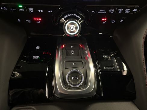 Used 2025 Acura MDX A-Spec image 27