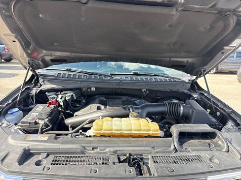Used 2020 Ford Expedition XLT w/ Equipment Group 202A RWD image 31