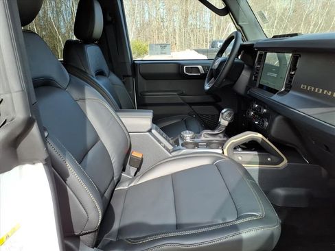 New 2026 Ford Bronco Badlands AWD/4WD image 8