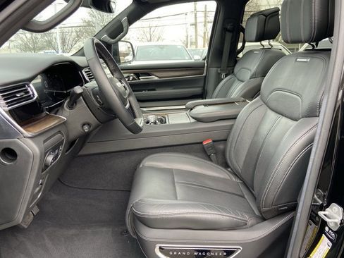 Used 2022 Jeep Grand Wagoneer Series I image 23