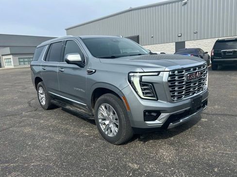 Used 2025 GMC Yukon Denali AWD/4WD image 5