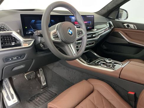 New 2026 BMW X5 M60i w/ Executive Package image 21
