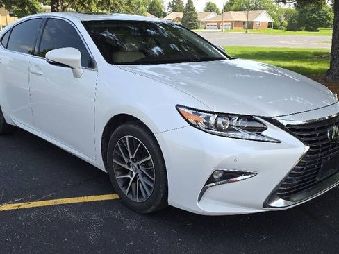 Used 2016 Lexus ES 350 FWD image 1