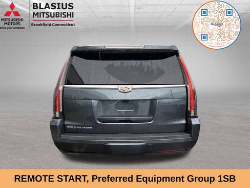 Used 2019 Cadillac Escalade ESV Luxury AWD/4WD image 13