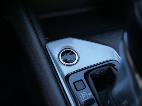 Used 2025 Nissan Altima 2.5 SV FWD image 31