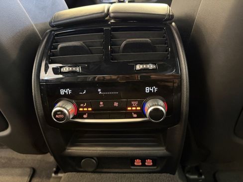 Used 2022 BMW M5 w/ Executive Package image 47
