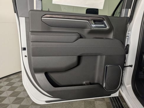 New 2025 Chevrolet Silverado 2500 LTZ w/ Z71 Chrome Sport Edition image 30