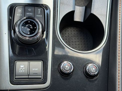 Used 2023 Nissan Maxima SR w/ Sport Mat Group FWD image 30