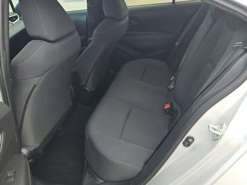 Used 2022 Toyota Corolla LE image 8