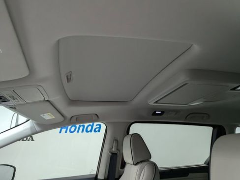 New 2026 Honda Odyssey Touring image 13