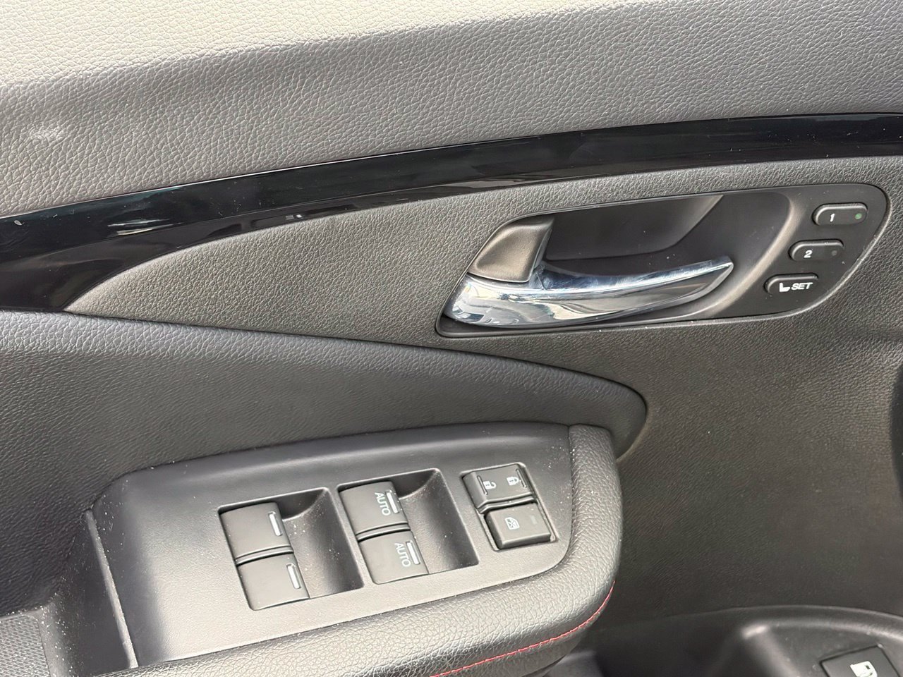 Used 2025 Honda Ridgeline Black Edition image 7