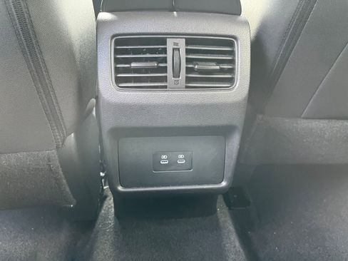 Used 2025 Nissan Rogue SV image 24