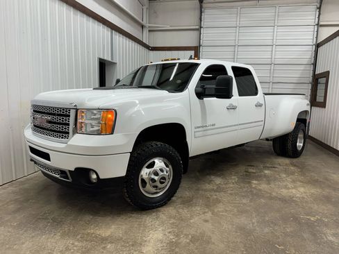 Used 2013 GMC Sierra 3500 Denali image 10