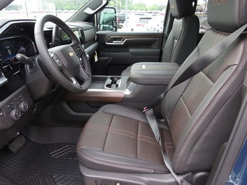 New 2025 Chevrolet Silverado 3500 High Country w/ LPO, Dark Essentials Package image 17