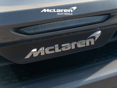 Used 2023 McLaren GT image 15