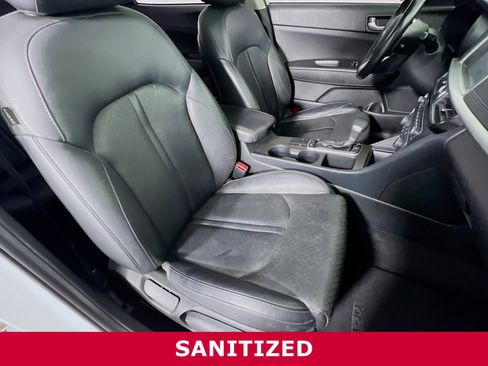 Used 2020 Kia Optima SE image 22