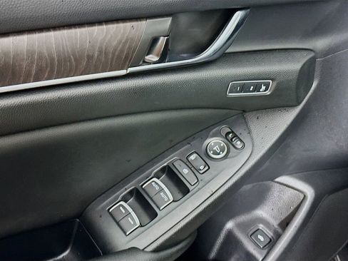 Used 2019 Honda Accord EX-L image 23