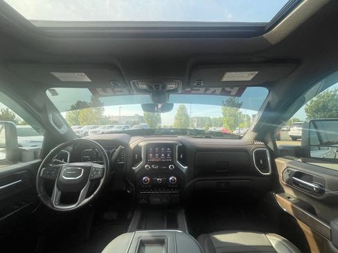 Used 2022 GMC Sierra 2500 Denali w/ Denali Ultimate Package AWD/4WD image 26