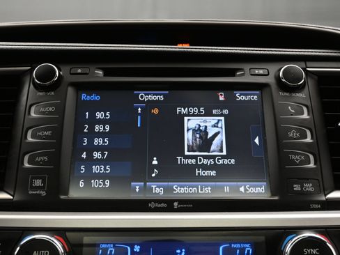 Used 2015 Toyota Highlander Limited Platinum AWD/4WD image 31