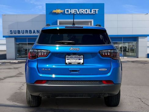 Used 2025 Jeep Compass Latitude image 4