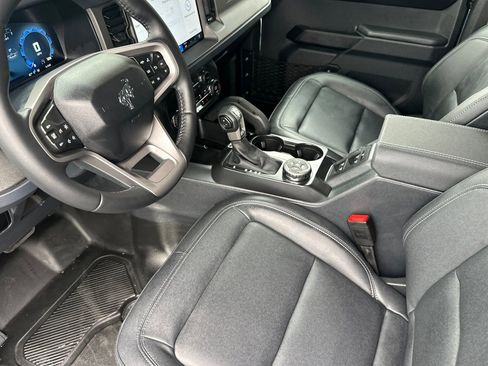 New 2025 Ford Bronco Badlands image 10