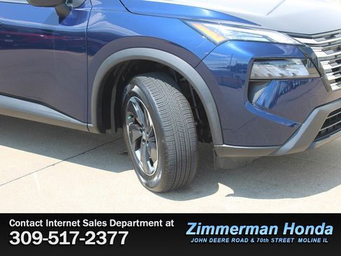 Used 2024 Nissan Rogue SV w/ SV Premium Package AWD/4WD image 22