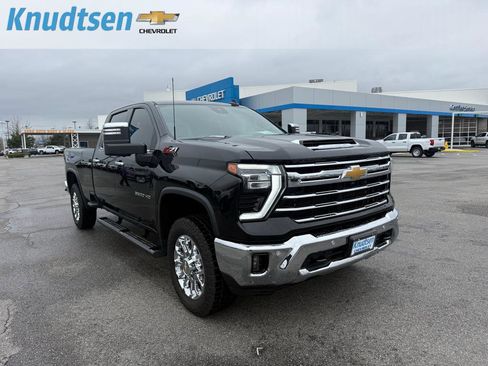 Used 2024 Chevrolet Silverado 3500 LTZ w/ LTZ Premium Package image 1