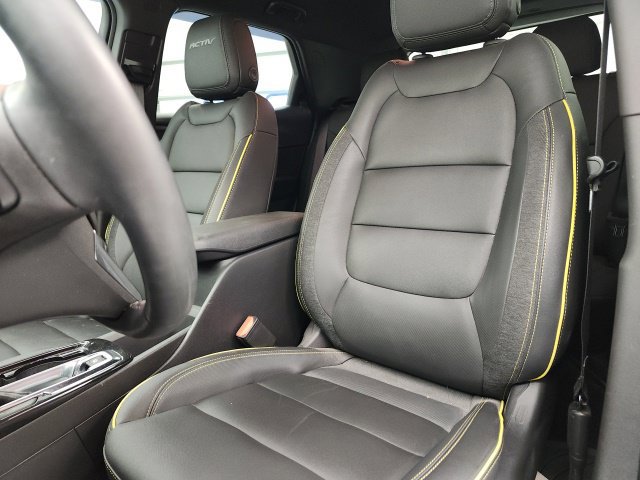 Used 2025 Chevrolet TrailBlazer ACTIV w/ Convenience Package FWD image 14