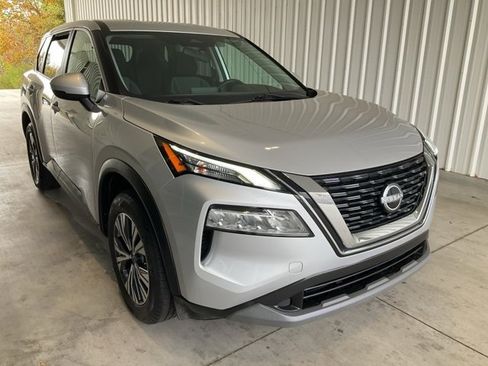 Used 2022 Nissan Rogue SV image 27