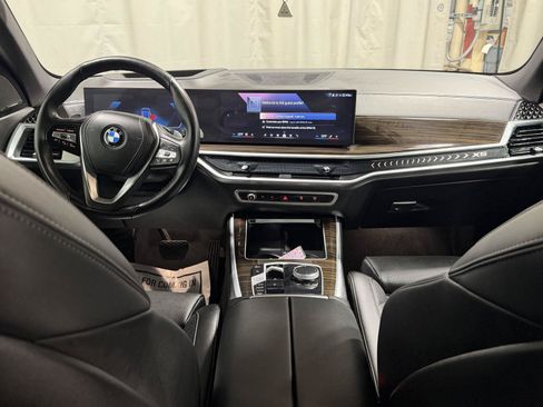 Used 2024 BMW X5 xDrive40i w/ Premium Package AWD/4WD image 9