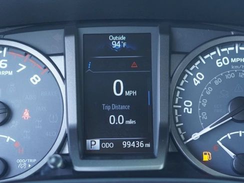 Used 2017 Toyota Tacoma TRD Off-Road AWD/4WD image 19