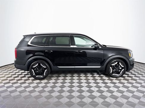 Used 2023 Kia Telluride S w/ S Sunroof Package image 4