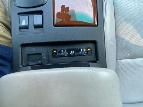 Used 2010 Lexus RX 350 2WD image 38