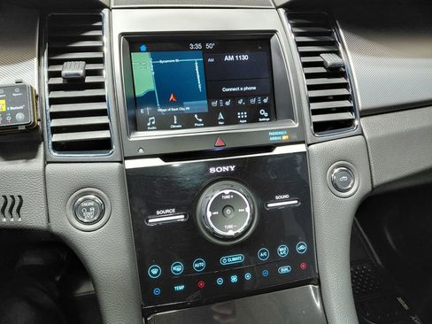 Used 2018 Ford Taurus SHO image 38